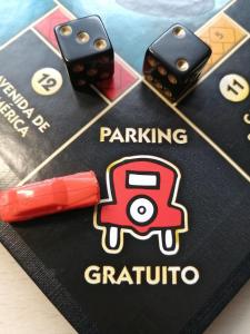Ein Zertifikat, Auszeichnung, Logo oder anderes Dokument, das in der Unterkunft Cadillac lujo total sin pasar por un hotel ausgestellt ist