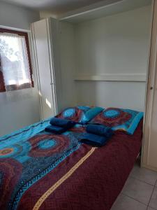 Ένα ή περισσότερα κρεβάτια σε δωμάτιο στο Appartement 50 m de la mer proche Deauville