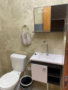 Ένα μπάνιο στο Apartamentos IVAGO