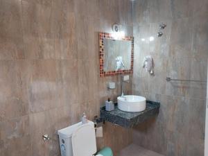 Bilik mandi di Cabaña Concepcion del Valle +13 gambar