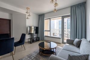 Χώρος καθιστικού στο Bellavista - High Floor - 1BR - 29 Boulevard - Full Burj Khalifa & Fountain View