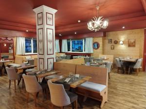 Posezení v ubytování Hôtel Restaurant Le Kastelberg, The Originals Boutique + 37 fotografií