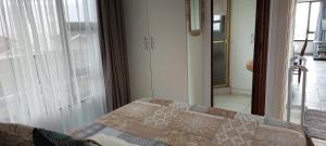 Letto o letti in una camera di Ramsgate Ocean View