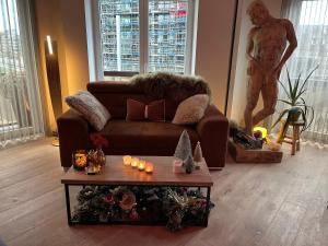 Posezení v ubytování Luxueus nieuw zonnig hoekappartement SEAVIEW Heldenplein - ruime garagebox - 2 fietsen