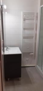 Ένα μπάνιο στο Logis cosy
