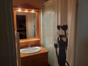 Koupelna v ubytování Chouette appartement au pied des pistes (4 max)
