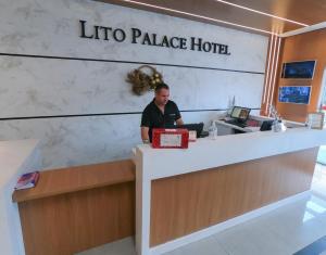 Ο χώρος του λόμπι ή της ρεσεψιόν στο Lito Palace Hotel +49 φωτογραφίες