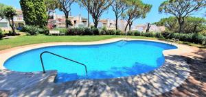 Πισίνα στο ή κοντά στο Casa Grapa in Sitio de Calahonda