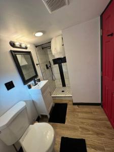 Bagno di New Tiny Home Uptown Phoenix (Unit E)