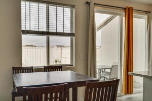 特雷西Newly Built Tracy Home with Backyard and Pool Access!的相册照片