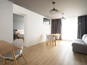 Posezení v ubytování ibis Styles Lille Neuville en Ferrain