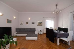 Posezení v ubytování Holiday home in Ika 15536