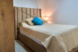 Ένα ή περισσότερα κρεβάτια σε δωμάτιο στο Apartamento 404 - Terraza con Jacuzzi - 3 Habitaciones - Rentas Cortas Gerencial