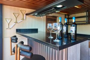 Nápoje v ubytování Apartamento 405 - Terraza con Jacuzzi - 3 Habitaciones - Rentas Cortas Gerencial + 51 fotografií