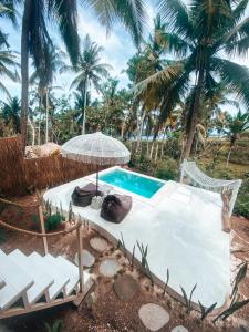 Bazén v ubytování Exotic Private Glamping nebo v jeho okolí