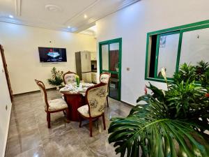 Fotografie z fotogalerie ubytování Appartement meublé en R1 Haut Standing 1CH v destinaci Yaoundé