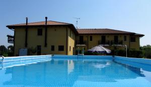 Piscina a Agriturismo Olistella o a prop
