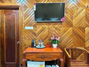 Televízia a/alebo spoločenská miestnosť v ubytovaní HONG PEP HOTEL