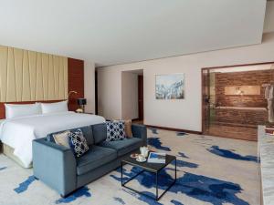 Posezení v ubytování Fairmont Bab Al Bahr
