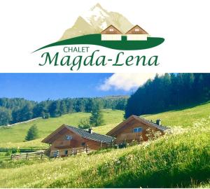 un collage de dos fotos de una granja con canto macada leena en Chalet Magda, en Heiligenblut