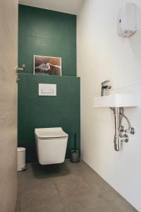 A bathroom at Nádas Apartman