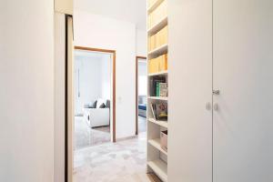 Foto dalla galleria di [In Centro] - Apt. Elegante nel cuore di Mantova a Mantova Altre 16 foto