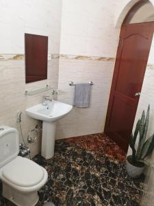 Vannituba majutusasutuses Excelente localización en Praia