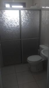 Koupelna v ubytování Casa PRAIA c piscina Balneário Santa Teresinha