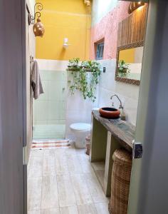 Kuchyň nebo kuchyňský kout v ubytování Santo Hostel