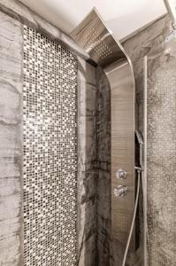 Bagno di Lux studio 12 with yard in the heart of Athens