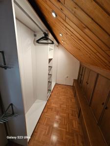 Bany a Holz Haus nähe Wien 37 fotos més