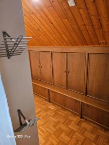 Foto de la galeria de Holz Haus nähe Wien a Traiskirchen