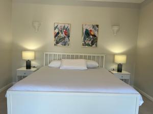Postel nebo postele na pokoji v ubytování VIEW TALAY VILLA POOL HOUSE 22 + 17 fotografií