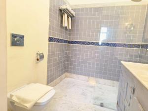 Vannituba majutusasutuses Pushkar Fort - Luxury Heritage Resort