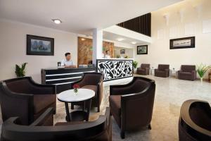 Istumisnurk majutusasutuses Serenity Villa Hotel