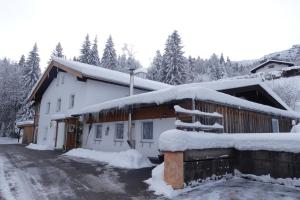 Ferienwohnungen Haus Kunterbunt v zimě
