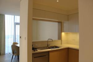 Kjøkken eller kjøkkenkrok på SVIZONA Premium 2 Bed I Panoramic Creek Views