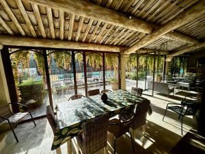 Restoran atau tempat lain untuk makan di Villa Bastidons des anges