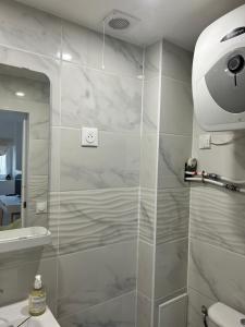 Kúpeľňa v ubytovaní Chambre 14m2 + 29 fotografií