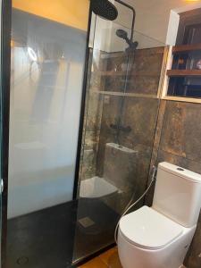 A bathroom at Sun Villa & exclusive stars view