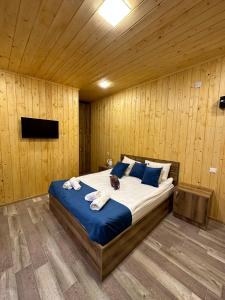 Postel nebo postele na pokoji v ubytování Haleb Hotel Complex