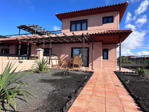 Bygningen som villaen ligger i