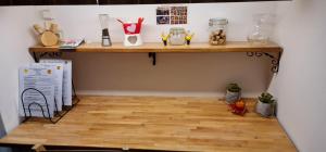 A kitchen or kitchenette at BumbleBee Apartment with AC