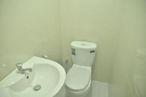 Et badeværelse på Hostel Mon Reve, Unawatuna