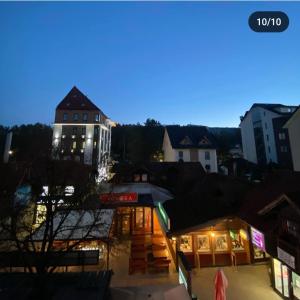 Tòa nhà nơi căn hộ tọa lạc