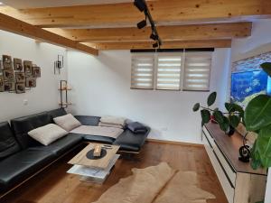 Posedenie v ubytovaní FERIENHAUS A&C DELUXE AM SEE
