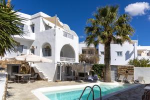 Gallery image of Onar Hotel & Suites in Tinos Town
