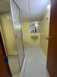 Ванна кімната в HOSTAL CASA PALMA
