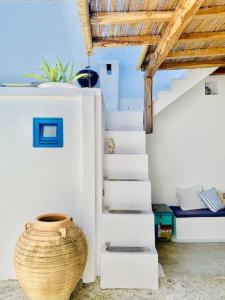 Imagen de la galería de seasalthouse - famous tv location, en Koskinou