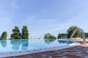 Piscina di Frantoio di Corsanico o nelle vicinanze